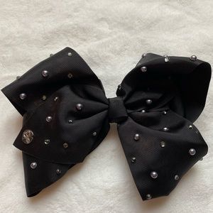 JoJo Siwa™ Large Black Pearl Signature Hair Bow